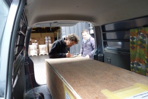 5 1e kist naar Nederland Radboud Spruit GRafkisten pakistan nieuws