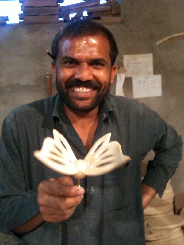 eerste-vlinder radboud spruit grafkisten pakistan nieuws