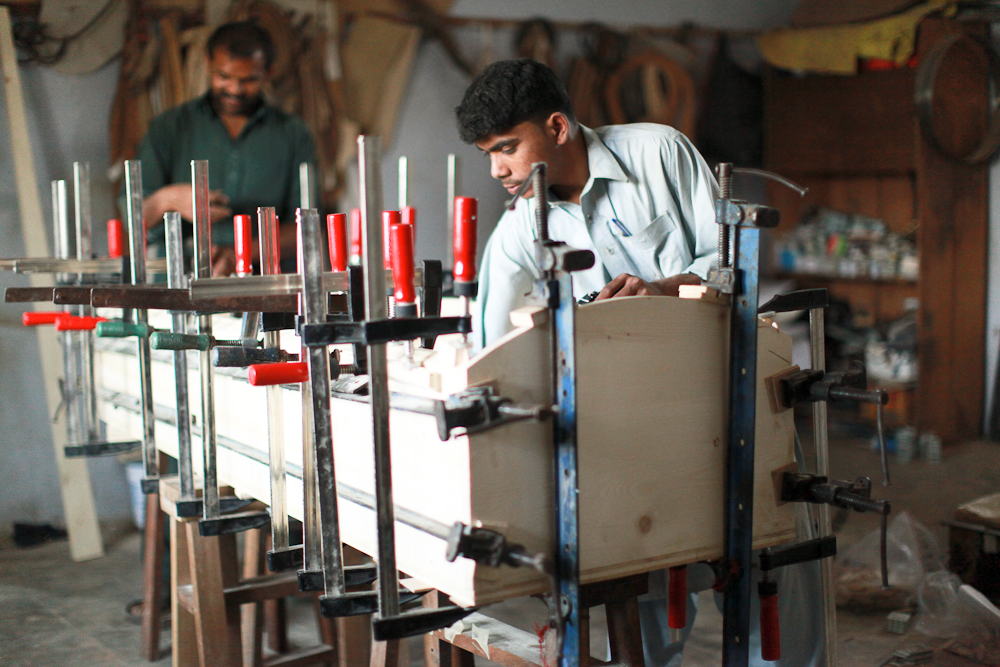 volgende kist radboud spruit grafkisten pakistan nieuws